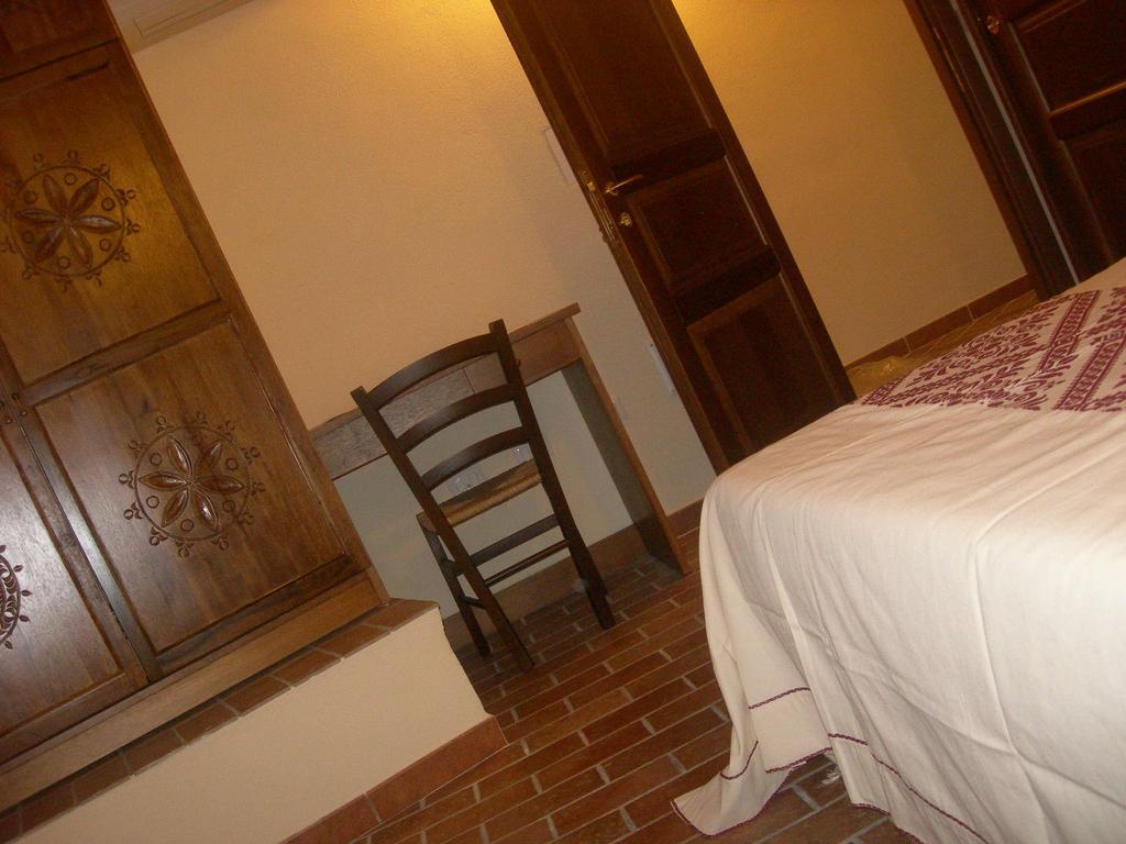 Agriturismo Battaglia Villamassargia Zimmer foto